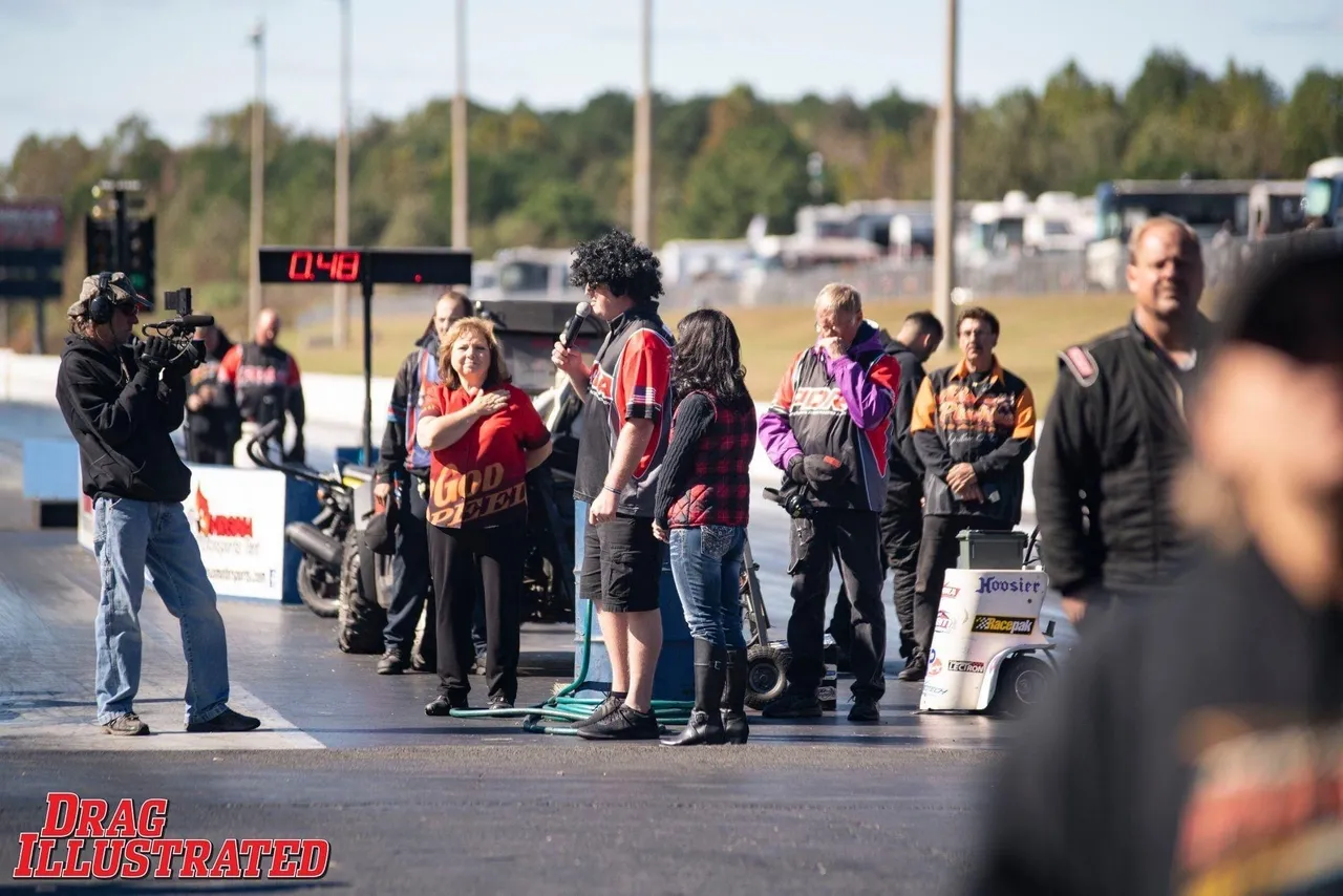 Crew gathered before the race begins
